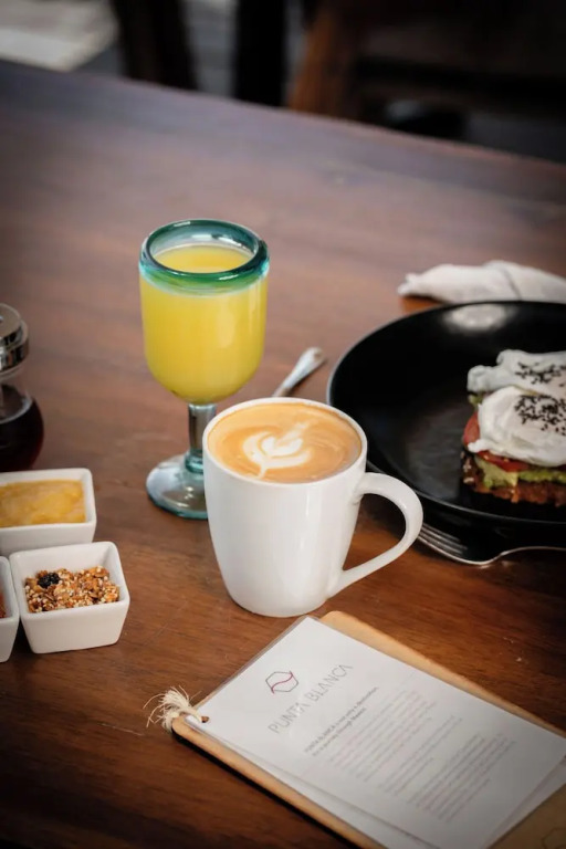 Punta Blanca | Beachfront Boutique Hotel