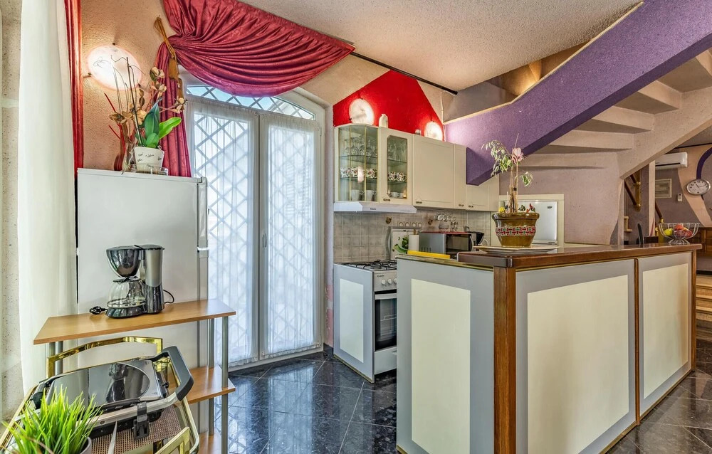 Beautiful Home In Medulin