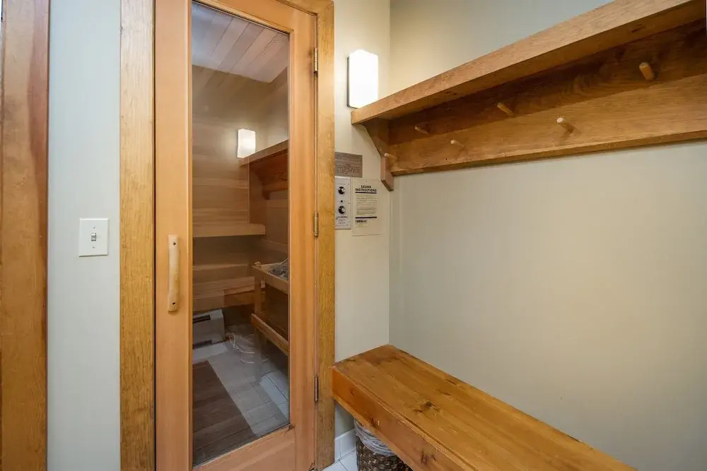 Sunrise Bear Ridge C4 4 Bedroom Condo