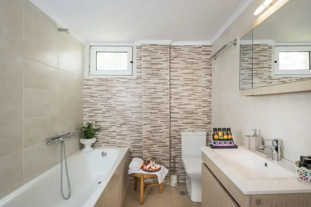 Luxsuites