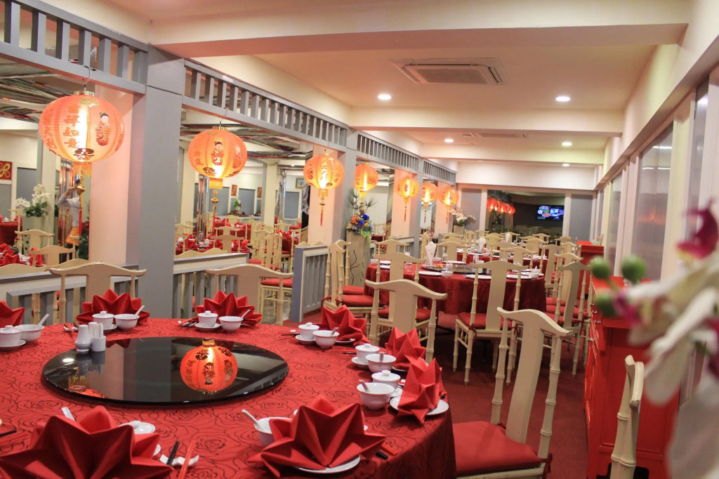 โรงแรมวีวิช V Wish Hotel