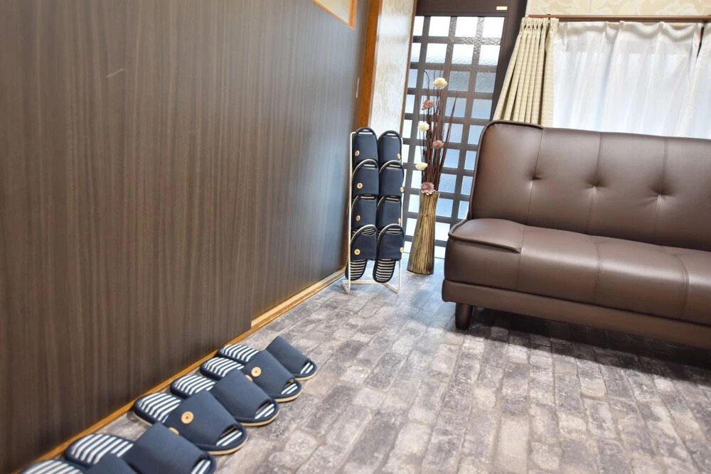 Morinomiya House