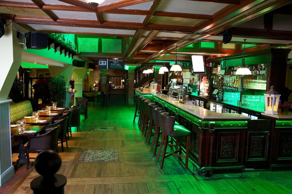 Hayes Hotel