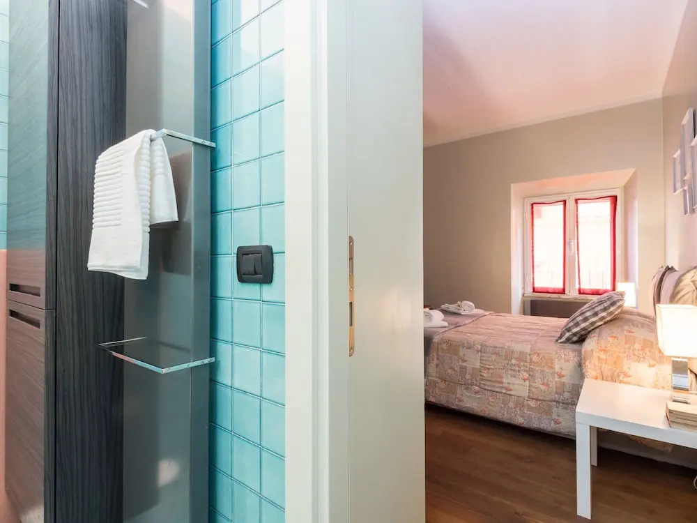 RSH Vatican Large Bright Apartment