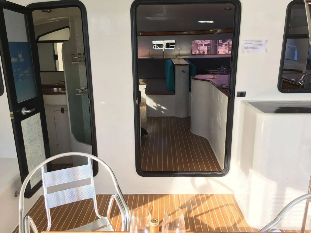 Imagine Yacht Charter