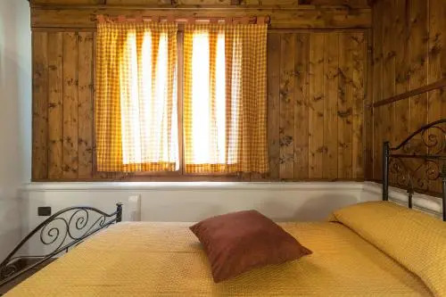 Isernia Pool Chalet