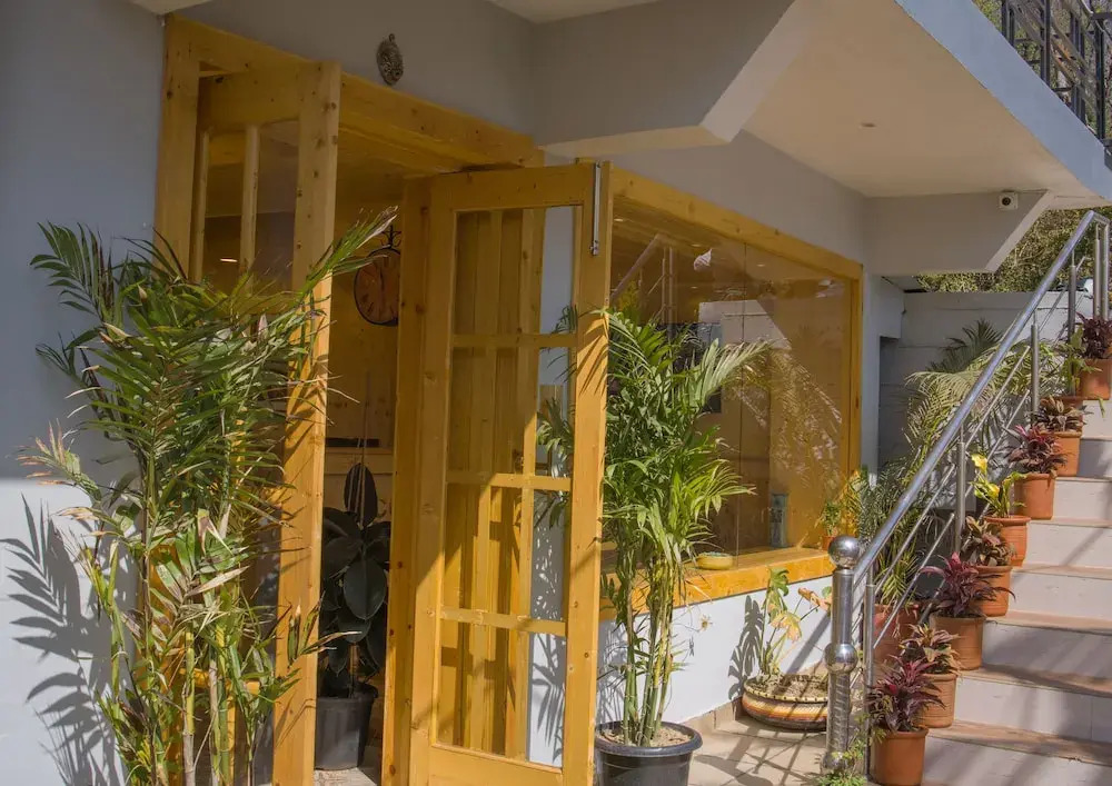 Ghar Bar Boutique Stay & Cafe