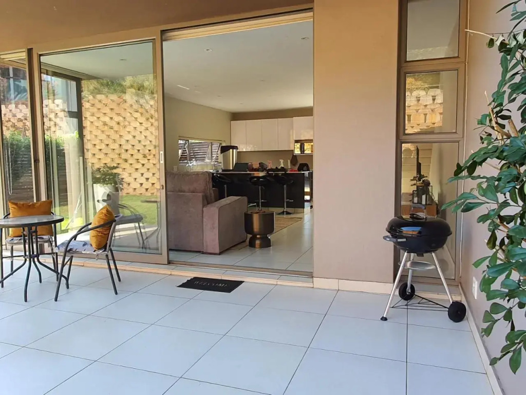 Zimbali Wedge - Unit 11