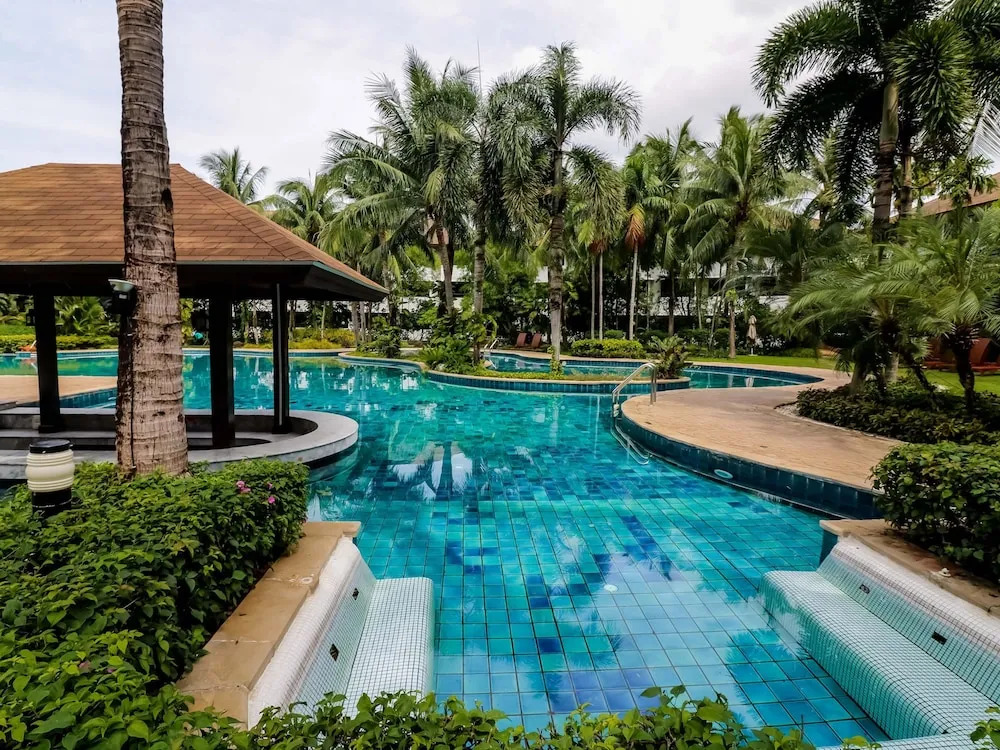 NIDA Rooms Phuket Marina Rose