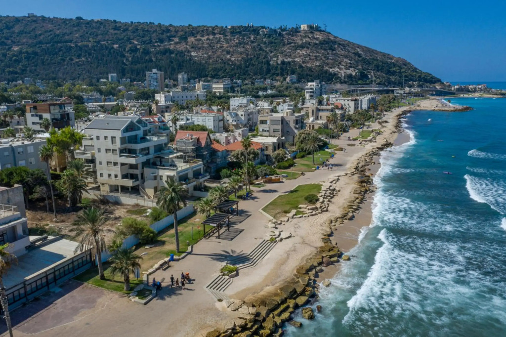 PORT CITY HAIFA - Luxury Apartments 50 mtrs From The Beach