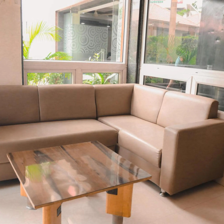 Hotel Madhuvan International