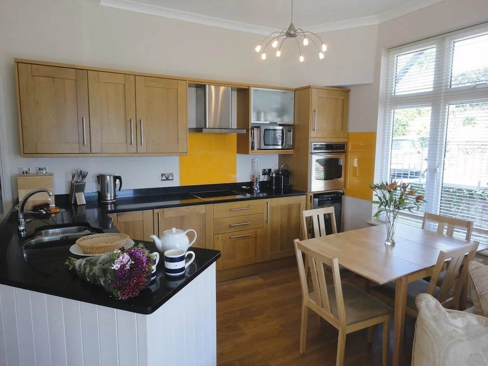 3 Hazeldene