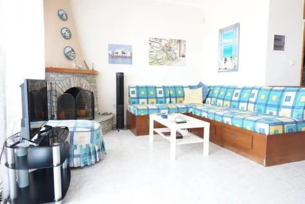 Amazing Beach House ,100sqm, In front of the Sea!