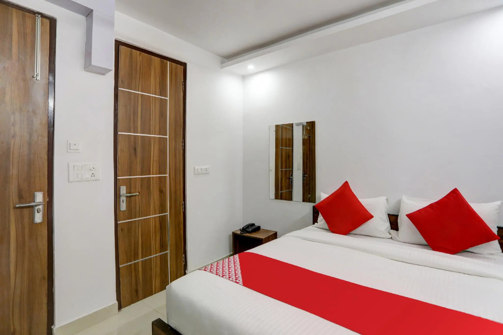 OYO 74072 Hotel Cozy Cave