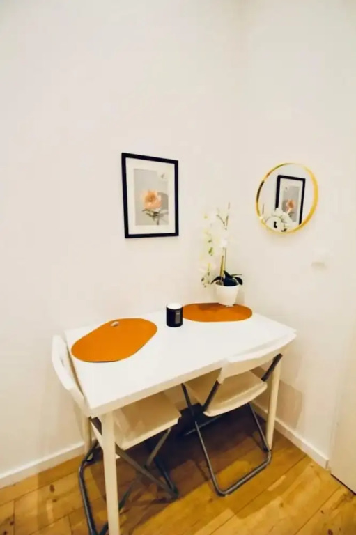 Super Central Cozy 5 BR Shared Apt 10Min Walk to Augarten
