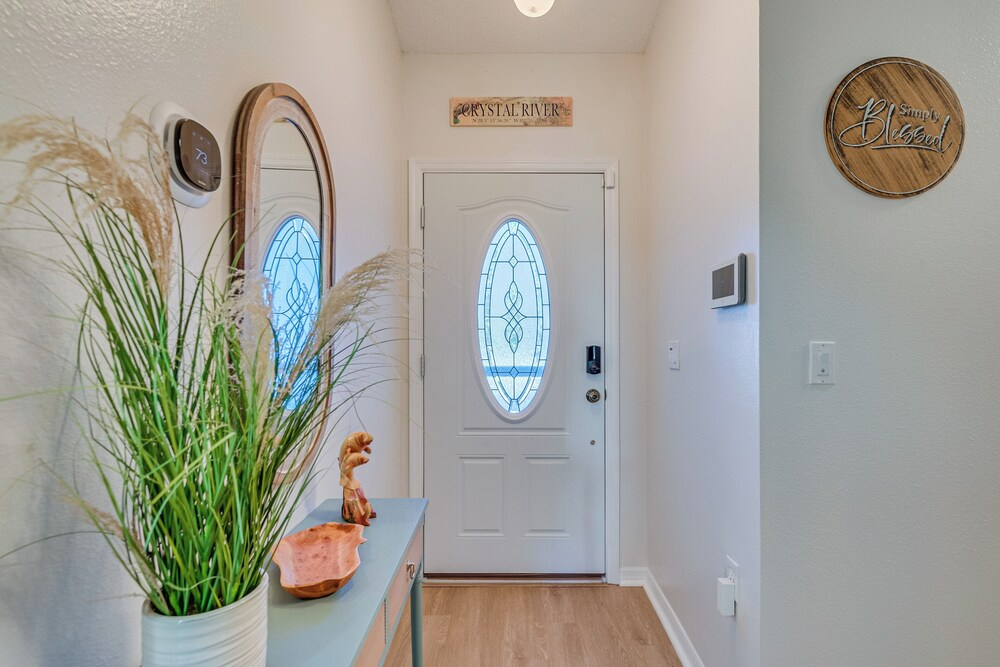 Citrus Springs Retreat w/ Grill & Screened Porch!