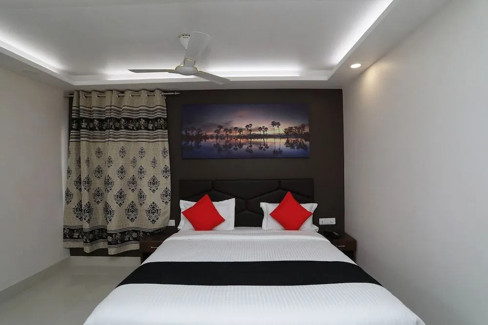 Hotel Sky Bridge by OYO Rooms