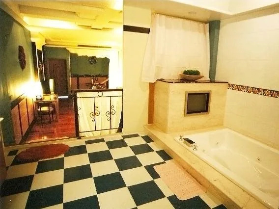 Royal Group Motel Wen Shin Branch