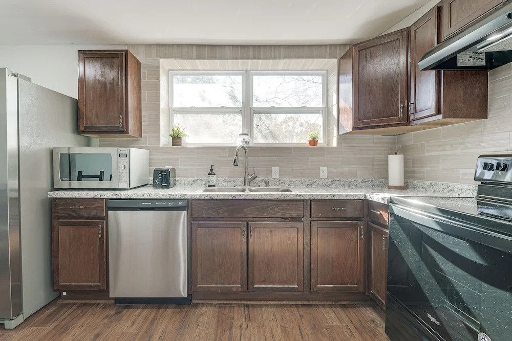 Pet-friendly Georgia Home w/ Patio, Near Golfing!