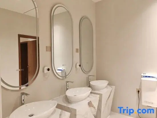 Guangling Hotel
