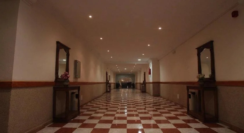 Hotel Emira