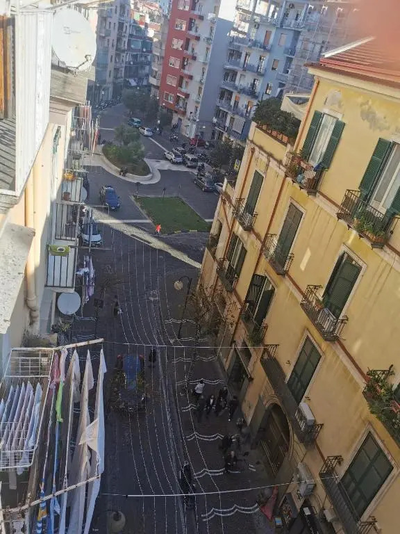 Via Roma 103