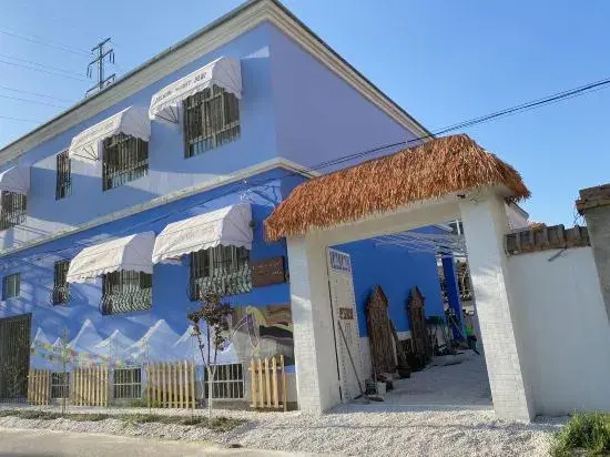 Yining Yueye Homestay