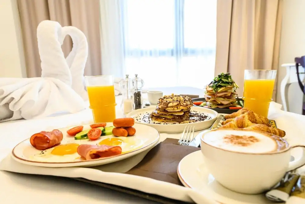 Emerald Suites
