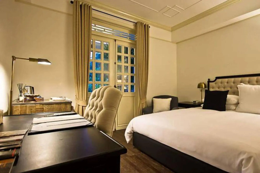 Cabochon Hotel & Residence