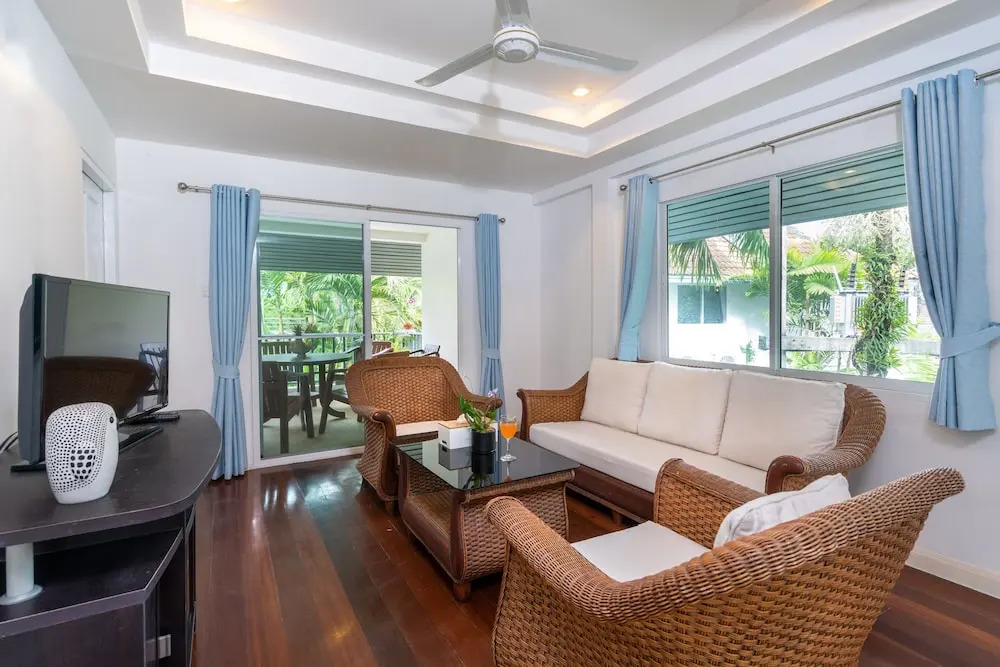 Kamala Beach Front Villas