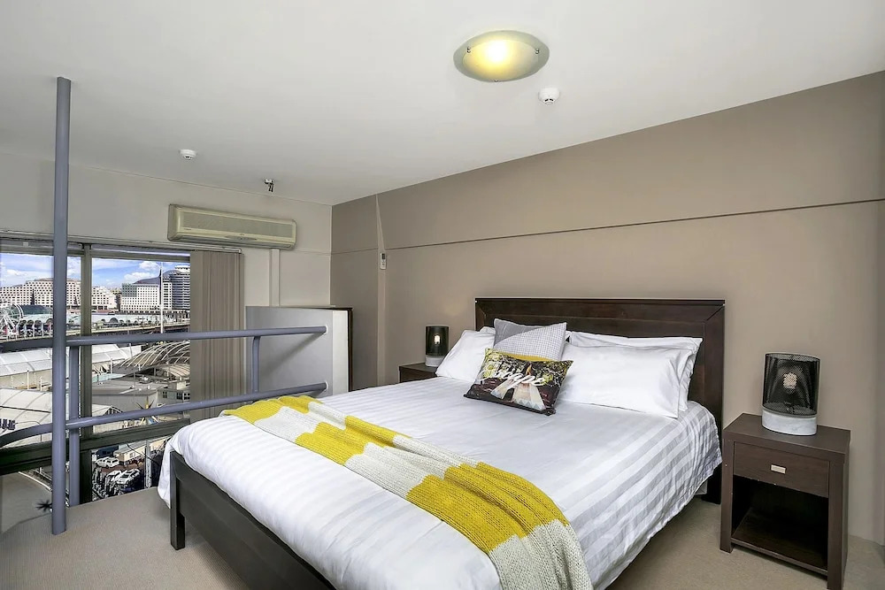 The Apartment Service SX504
