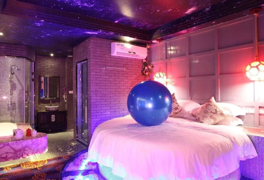 Milan Love Nest Hotel Jiande