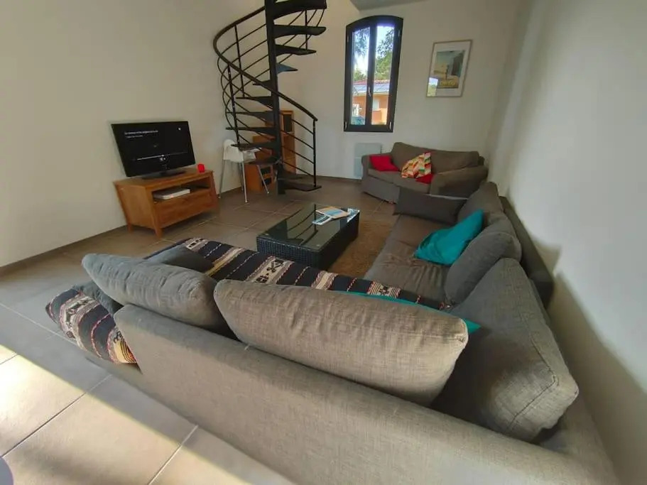 Appartement 4/6 pers, jardin, 6 km de la plage