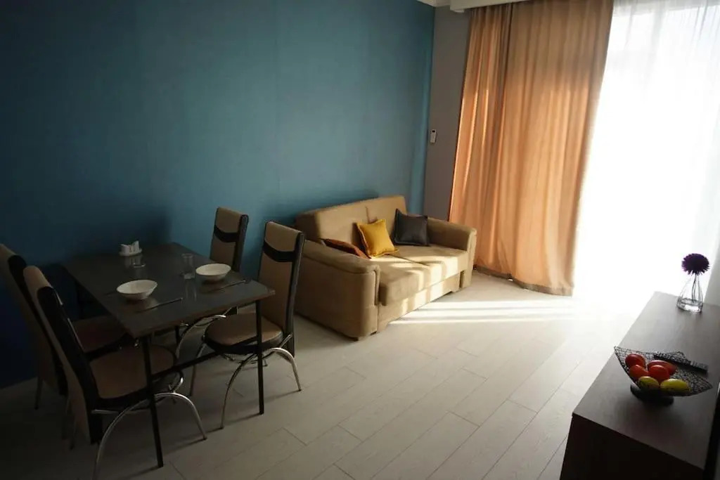 Leo Group Apartment 22-03 Elegance Batumi