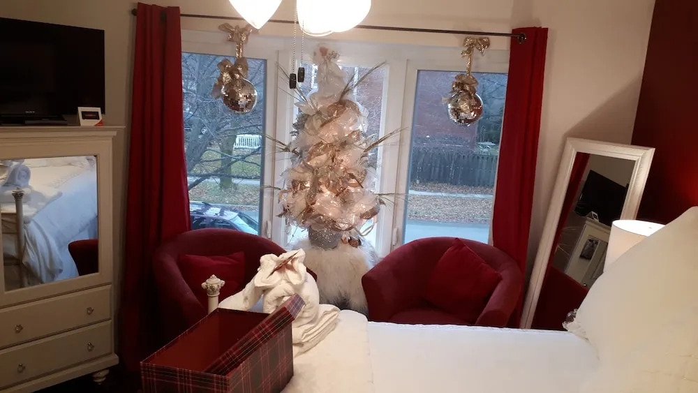 The Tartan House B & B