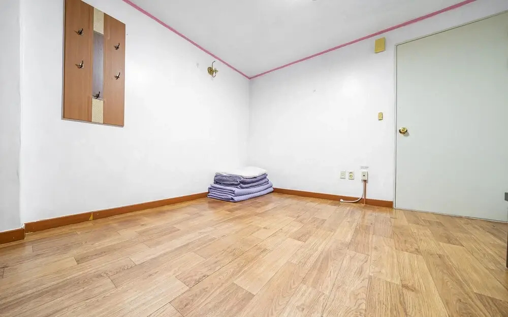 Hoengseong New World Motel