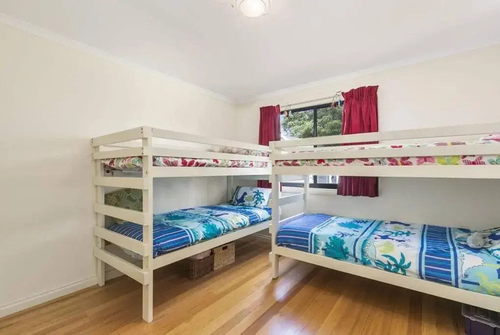 Phillip Island Time - Large home with self-contained apartment sleeps 11