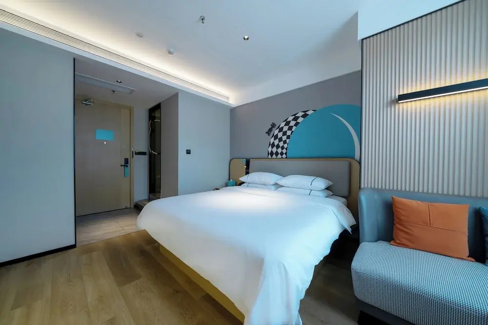 Home Inn Huayi Select Collection Hotel