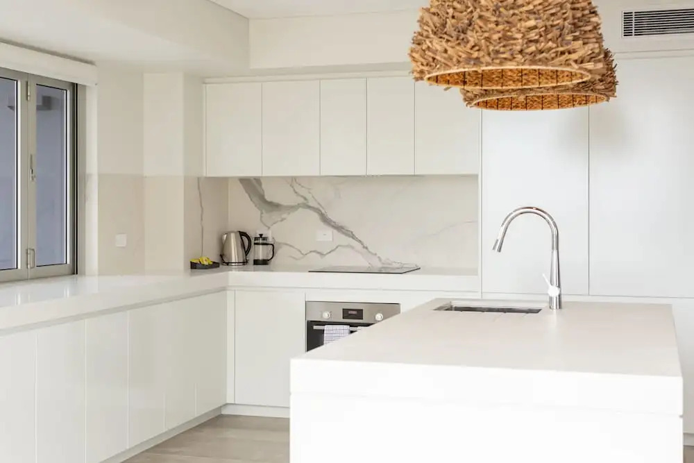 Astina Suites, Forster