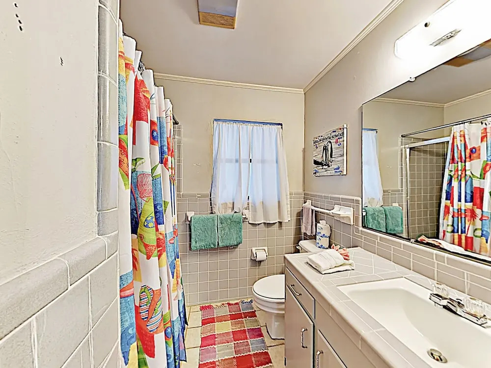 Private Beach Direct Water Views 4BR by RedAwning