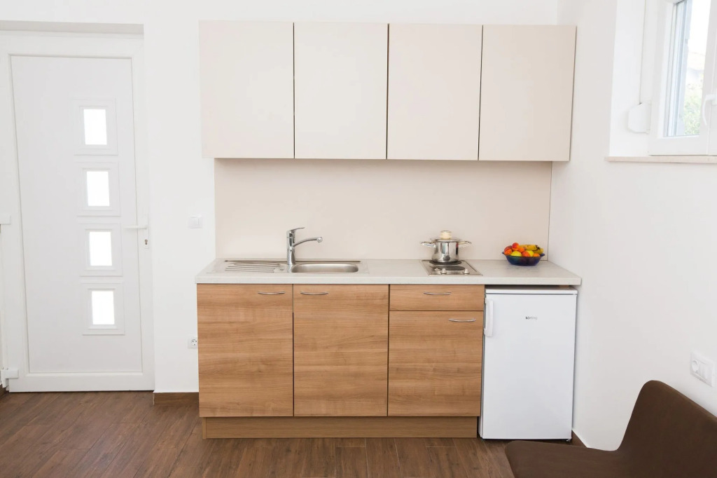 Aida Apartments and Rooms for couples and families FREE PARKING