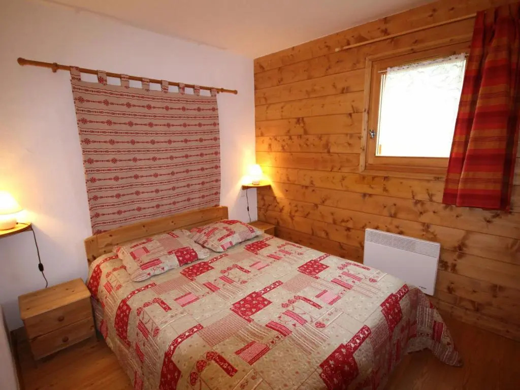 Charmant T3 avec garage et animaux acceptés - FR-1-293-254