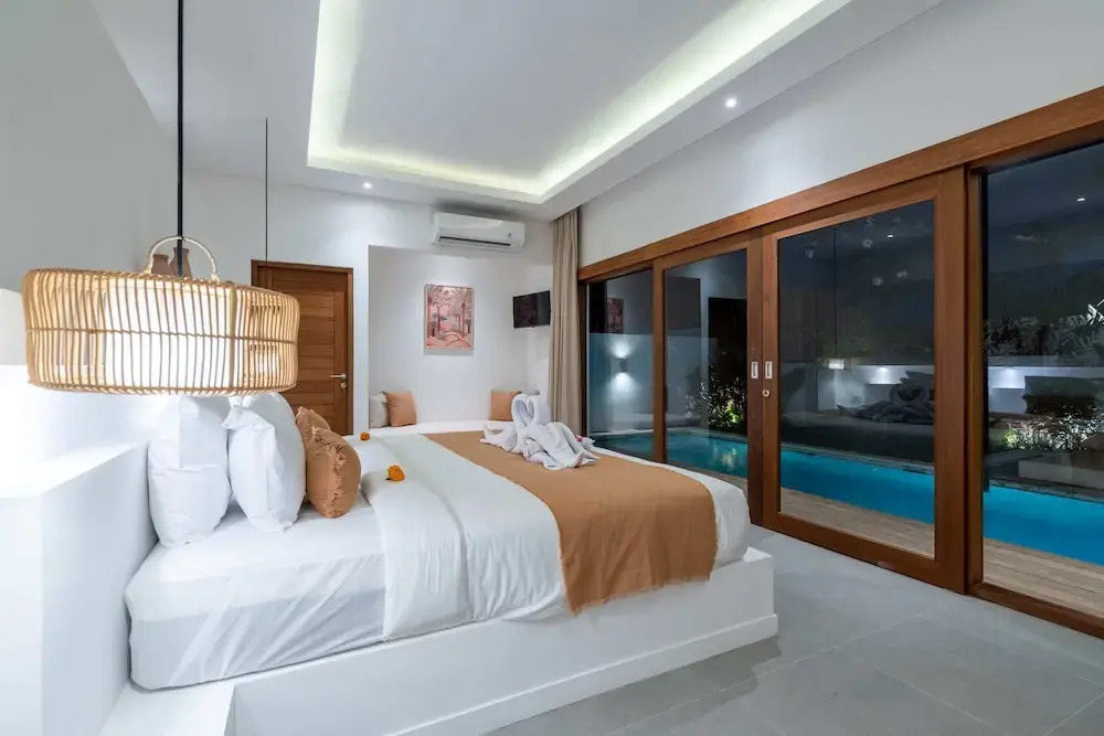 Villa Lounes 1 - Luxury 1BR Villa Walking Distance to the Beach