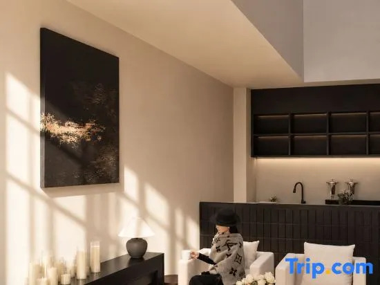 Lijiang Shiyi S | Sunlit Golden Mountain View Holiday Homestay