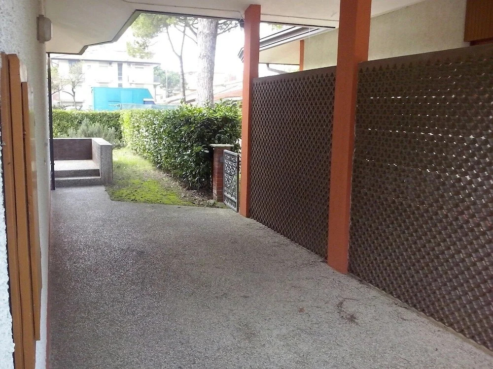 Adorable gardened 650m from the beach