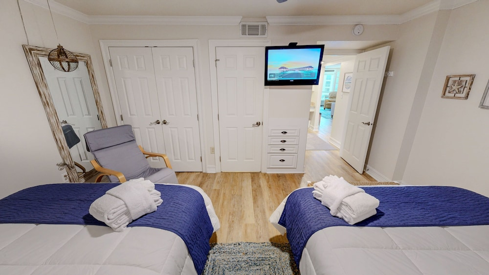 Shoreline Towers 3054 2 Bedroom Condo