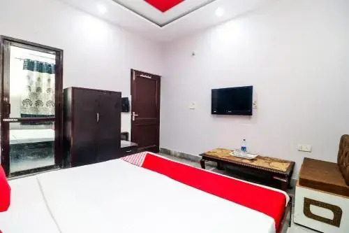 New Friends Hotel by OYO Rooms