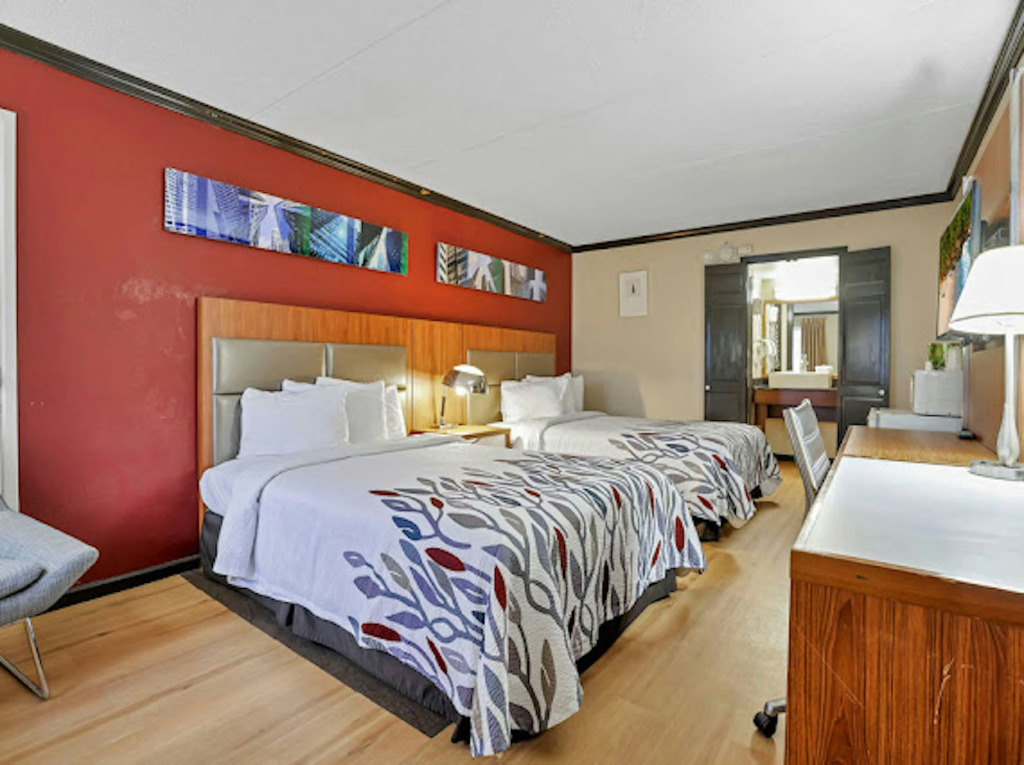 Red Roof Inn Uhrichsville
