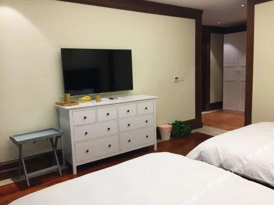 Sangzhu Yishu Hostel