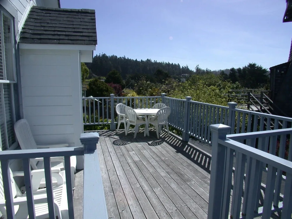 Nicholson House Inn